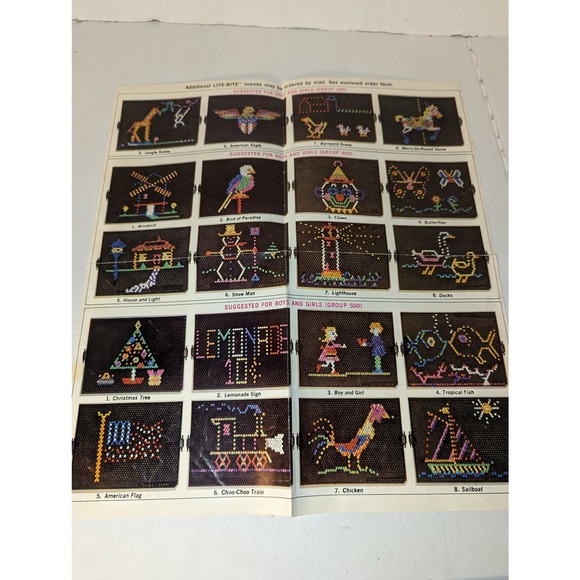 Vintage 1967 Lite Brite Lot Hasbro Hassenfield Bros. Pegs Sheets Extra's - Picture 7 of 15